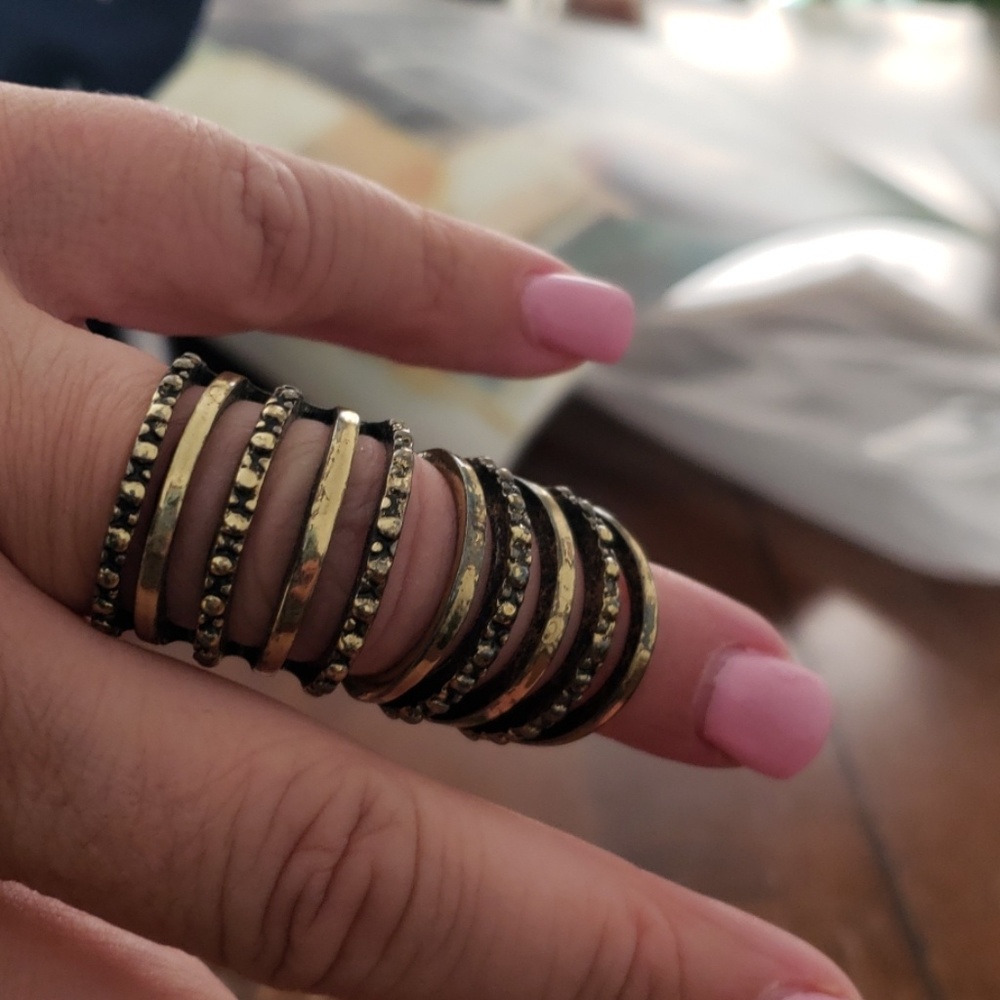 Ring - Picture 4 of 5
